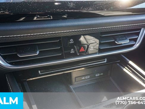 Used 2024 Volkswagen Atlas Cross Sport SE FWD image 46
