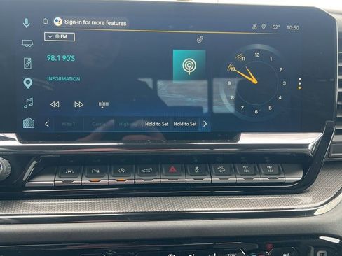 Used 2025 Chevrolet Silverado 1500 ZR2 image 30