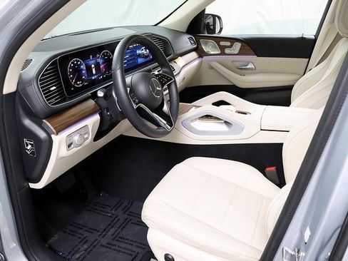 Certified 2025 Mercedes-Benz GLE 350 4MATIC image 11