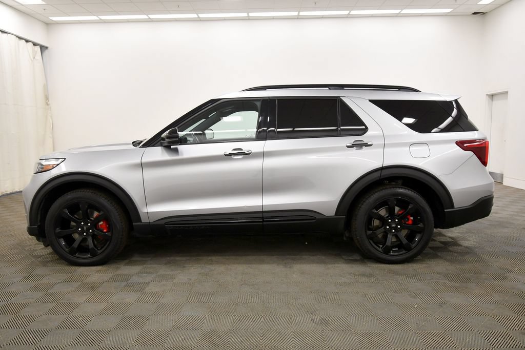 Used 2023 Ford Explorer ST w/ Equipment Group 401A AWD/4WD image 4