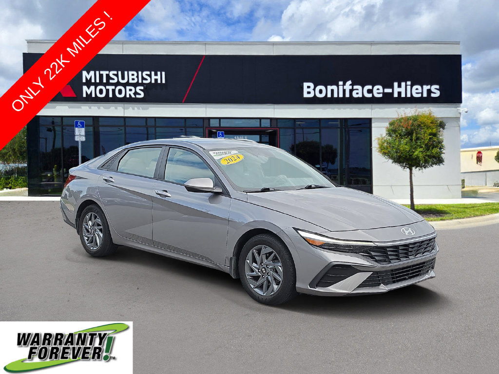 Used 2024 Hyundai Elantra SEL FWD image 1