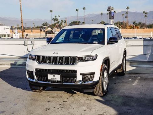 New 2025 Jeep Grand Cherokee L Laredo image 4