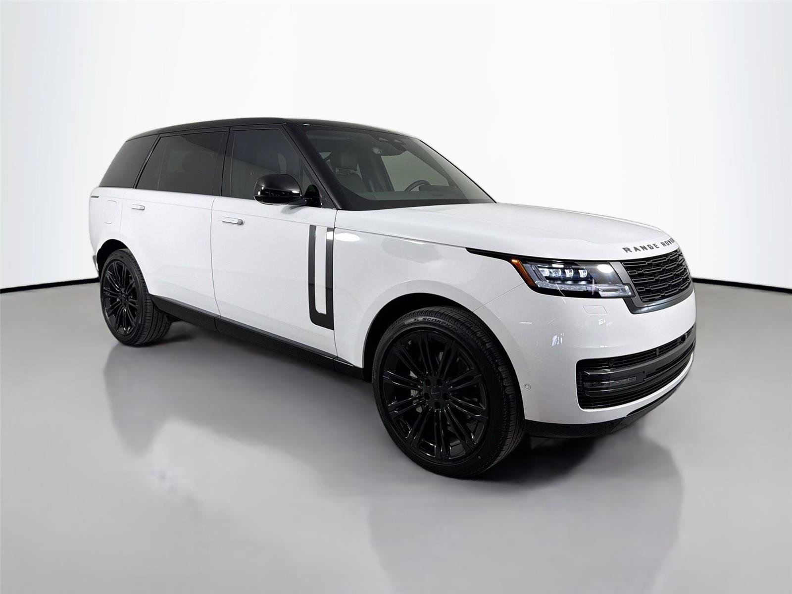 New 2026 Land Rover Range Rover Long Wheelbase SE AWD/4WD image 3