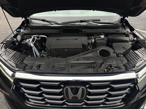 Used 2024 Honda Pilot Touring image 33