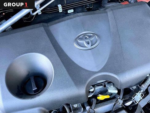 Used 2023 Toyota Venza LE AWD/4WD image 30