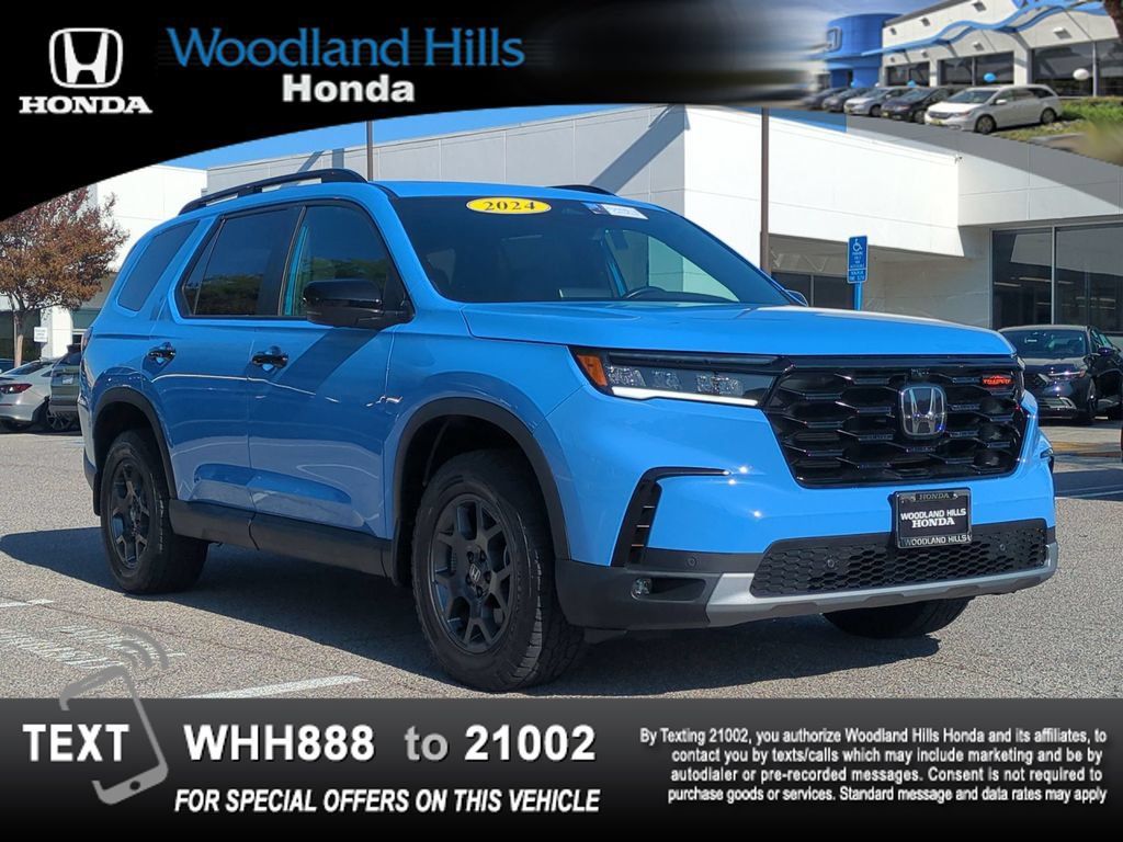 Certified 2024 Honda Pilot TrailSport image 3