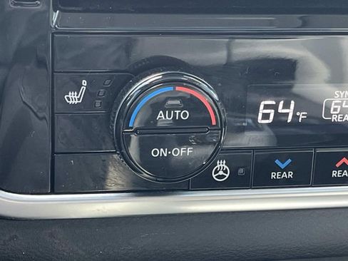 Used 2021 Nissan Rogue SL w/ Premium Package FWD image 34