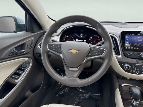 Used 2024 Chevrolet Malibu LT image 13