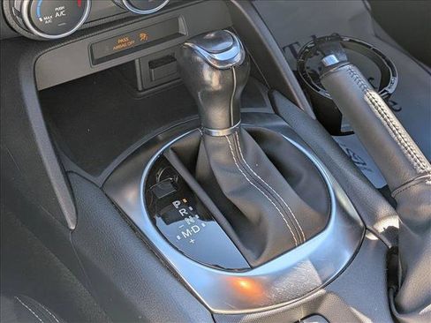 Used 2018 FIAT 124 Spider Classica w/ Technology Group image 16