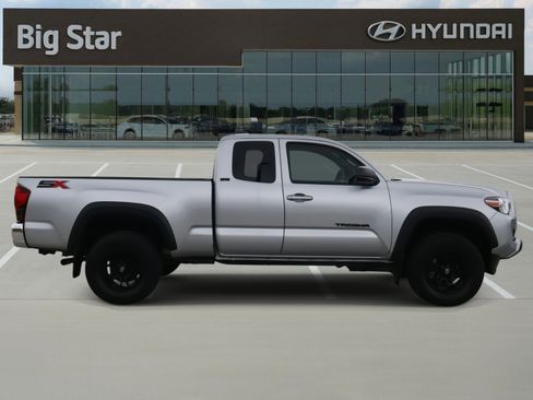 Used 2023 Toyota Tacoma SR5 image 5