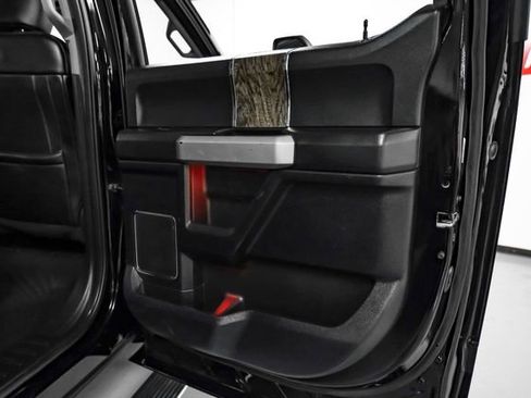 Used 2017 Ford F350 Lariat w/ Lariat Ultimate Package image 44