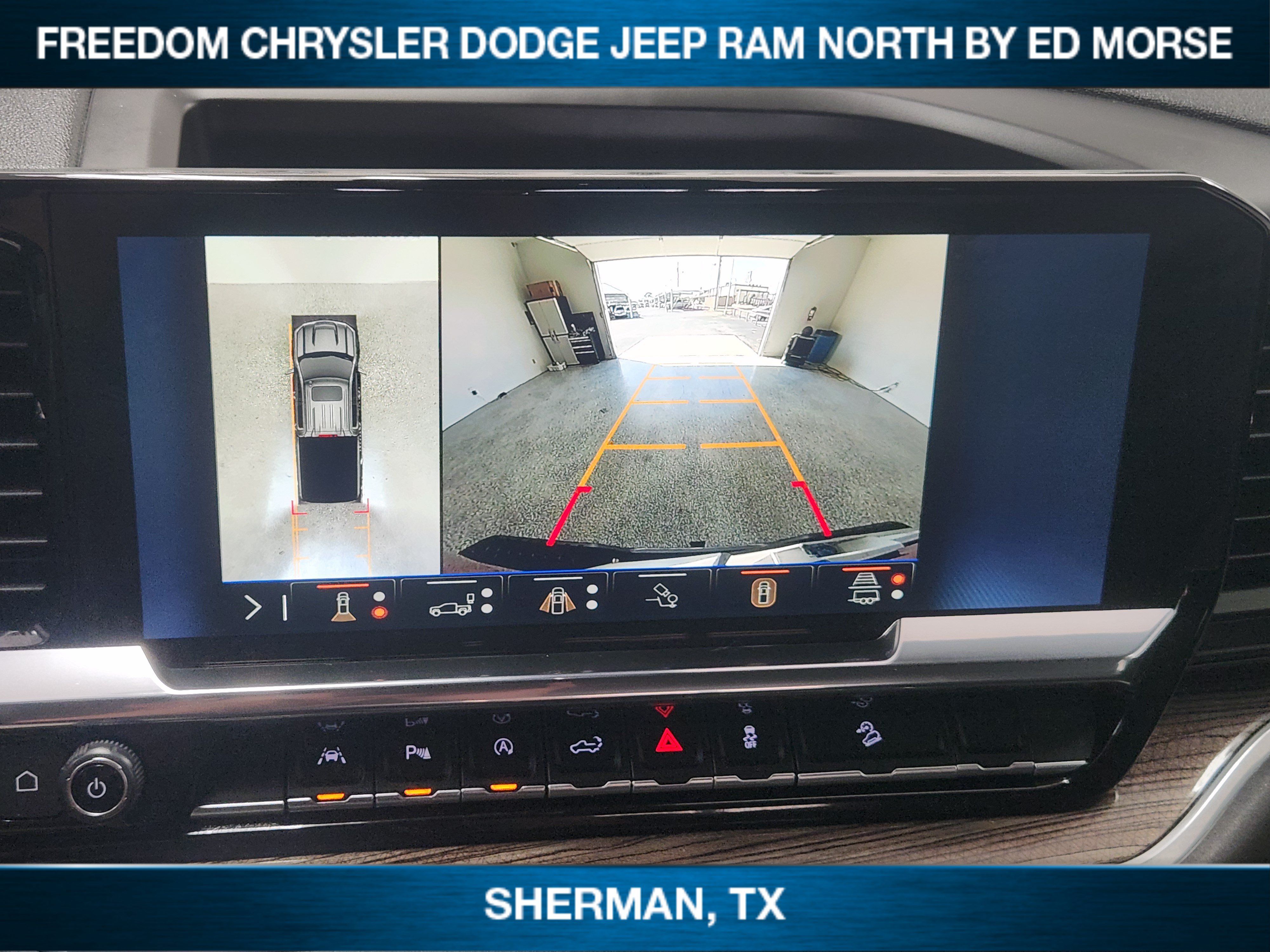 Used 2026 Chevrolet Silverado 1500 LT Trail Boss w/ LT Trail Boss Premium Package AWD/4WD image 12