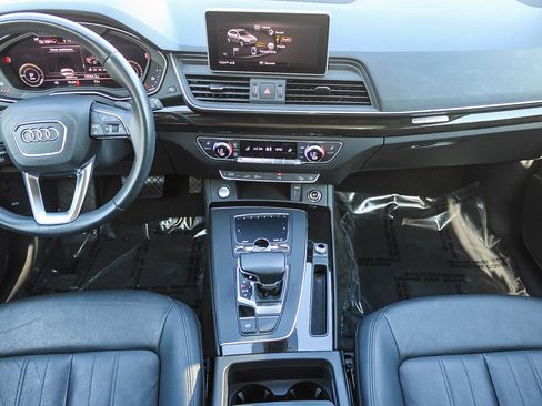 Used 2020 Audi Q5 e Premium Plus w/ Premium Plus Package image 13