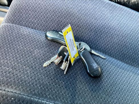 Used 2004 Dodge Ram 3500 Truck ST w/ Trailer Tow Group image 10