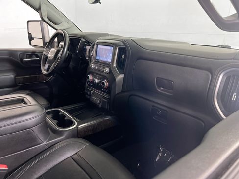 Used 2022 GMC Sierra 2500 Denali w/ Denali Ultimate Package image 29