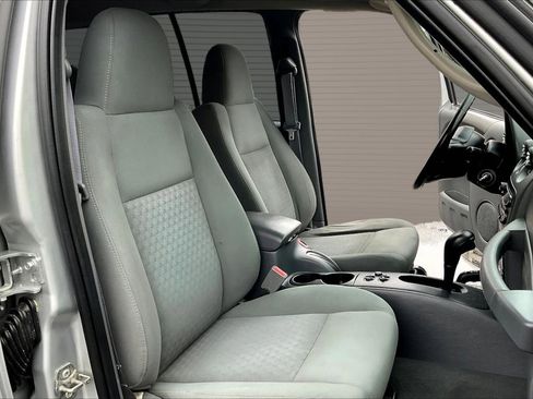 Used 2005 Jeep Liberty Sport image 27