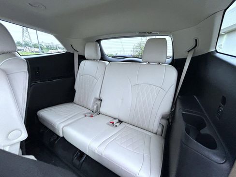 Certified 2023 Buick Enclave Avenir w/ Avenir Technology Package AWD/4WD image 22
