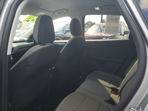 Used 2022 Ford Escape SE w/ SE Sport Appearance Package image 11