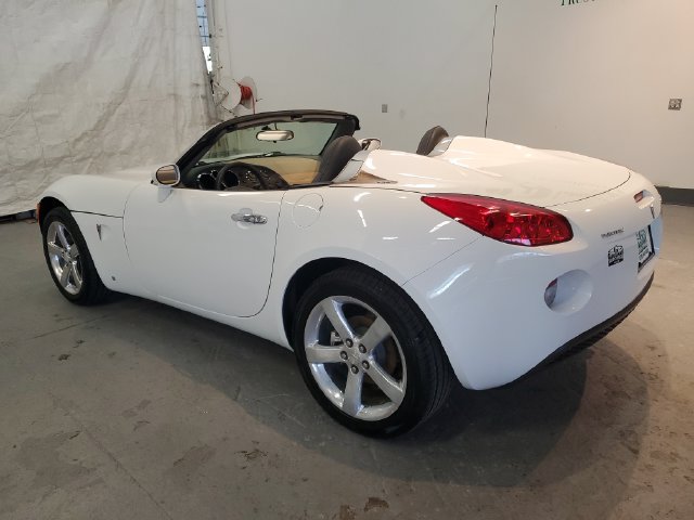 Used 2006 Pontiac Solstice Convertible w/ Premium Package RWD image 3