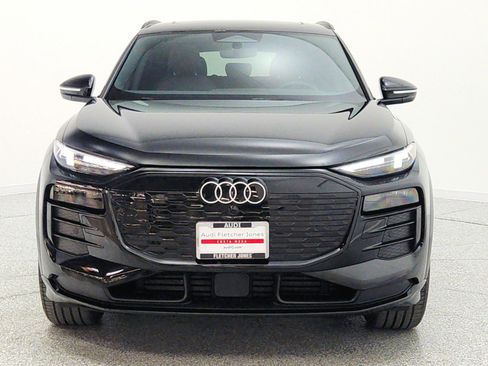 Used 2025 Audi Q6 e-tron Premium Plus AWD/4WD image 2