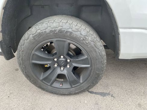 Used 2021 RAM 1500 Big Horn image 4