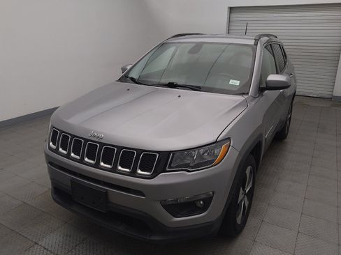 Used 2019 Jeep Compass Latitude w/ Cold Weather Group AWD/4WD image 15