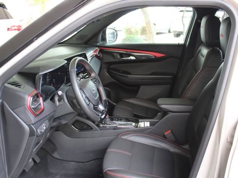 Used 2026 Chevrolet TrailBlazer RS w/ Convenience Package FWD image 10