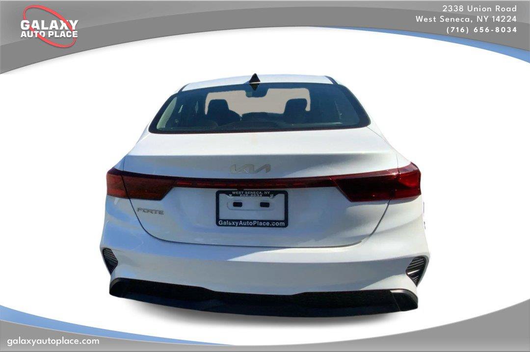 Used 2023 Kia Forte LXS w/ LXS Technology Package FWD image 6