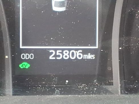 Used 2022 Toyota Camry SE w/ Cold Weather Package image 20