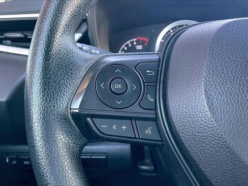 Used 2022 Toyota Corolla LE image 10