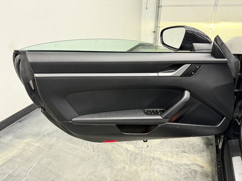 Used 2025 Porsche 911 Carrera image 13