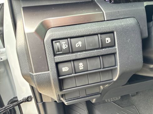 New 2026 Toyota 4Runner SR5 AWD/4WD image 37