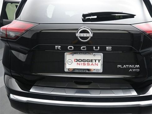 New 2026 Nissan Rogue Platinum w/ Platinum Premium Package image 12