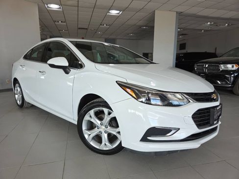 Used 2016 Chevrolet Cruze Premier FWD image 1