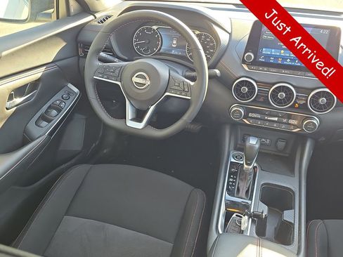 Used 2025 Nissan Sentra SR w/ Midnight Edition FWD image 14