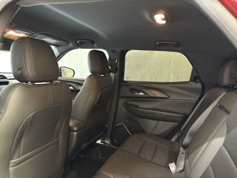 Used 2023 Chevrolet TrailBlazer RS w/ Convenience Package FWD image 13