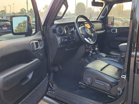 Used 2022 Jeep Wrangler Unlimited Rubicon 4xe w/ Cold Weather Group AWD/4WD image 10