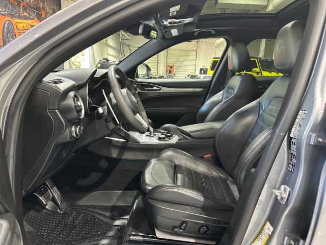 Used 2018 Alfa Romeo Stelvio Ti Sport AWD/4WD image 43