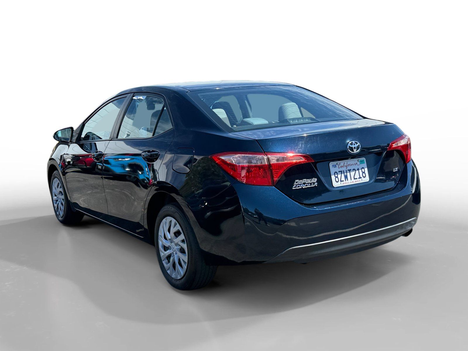 Used 2017 Toyota Corolla LE FWD image 3