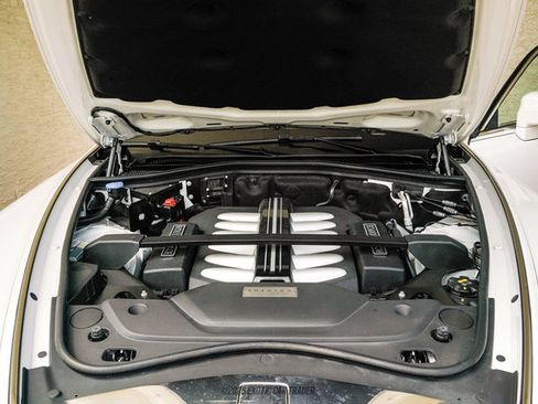 Used 2020 Rolls-Royce Phantom Sedan RWD image 14