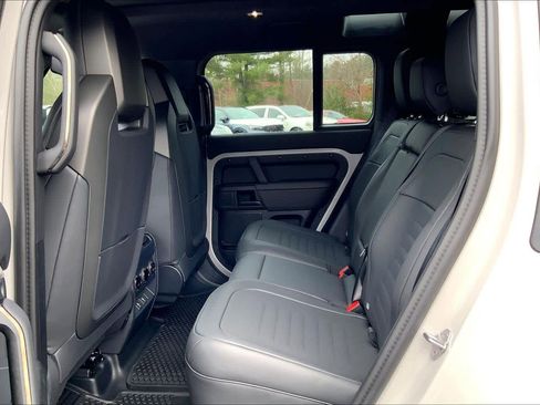 New 2026 Land Rover Defender 110 AWD/4WD image 14