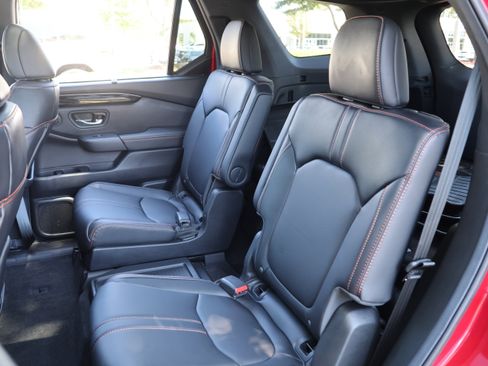 Certified 2025 Honda Pilot TrailSport image 41