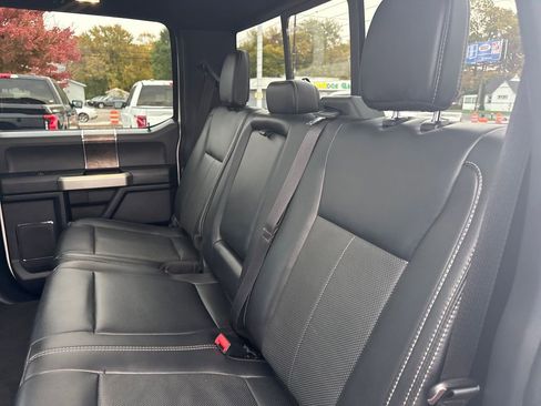 Used 2022 Ford F350 Lariat w/ Black Appearance Package image 18