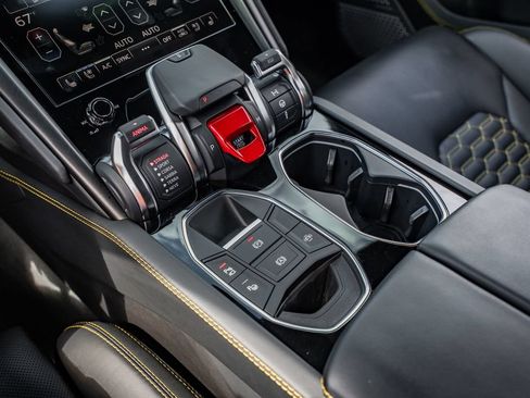 Used 2023 Lamborghini Urus S AWD/4WD image 31
