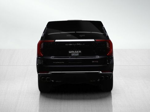 Used 2025 GMC Yukon Denali image 4