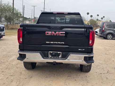 New 2026 GMC Sierra 1500 SLT image 6