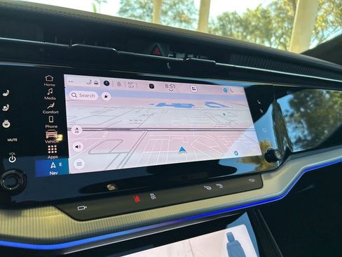 Used 2024 Jeep Wagoneer Launch Edition image 7