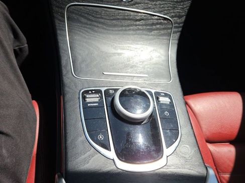 Used 2019 Mercedes-Benz C 300 Sedan image 11