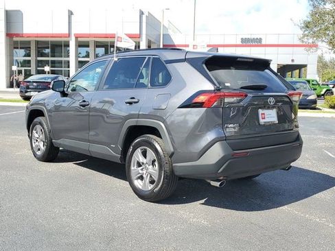 Used 2025 Toyota RAV4 XLE image 4