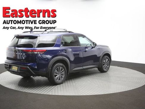 Used 2023 Nissan Pathfinder SV AWD/4WD image 44
